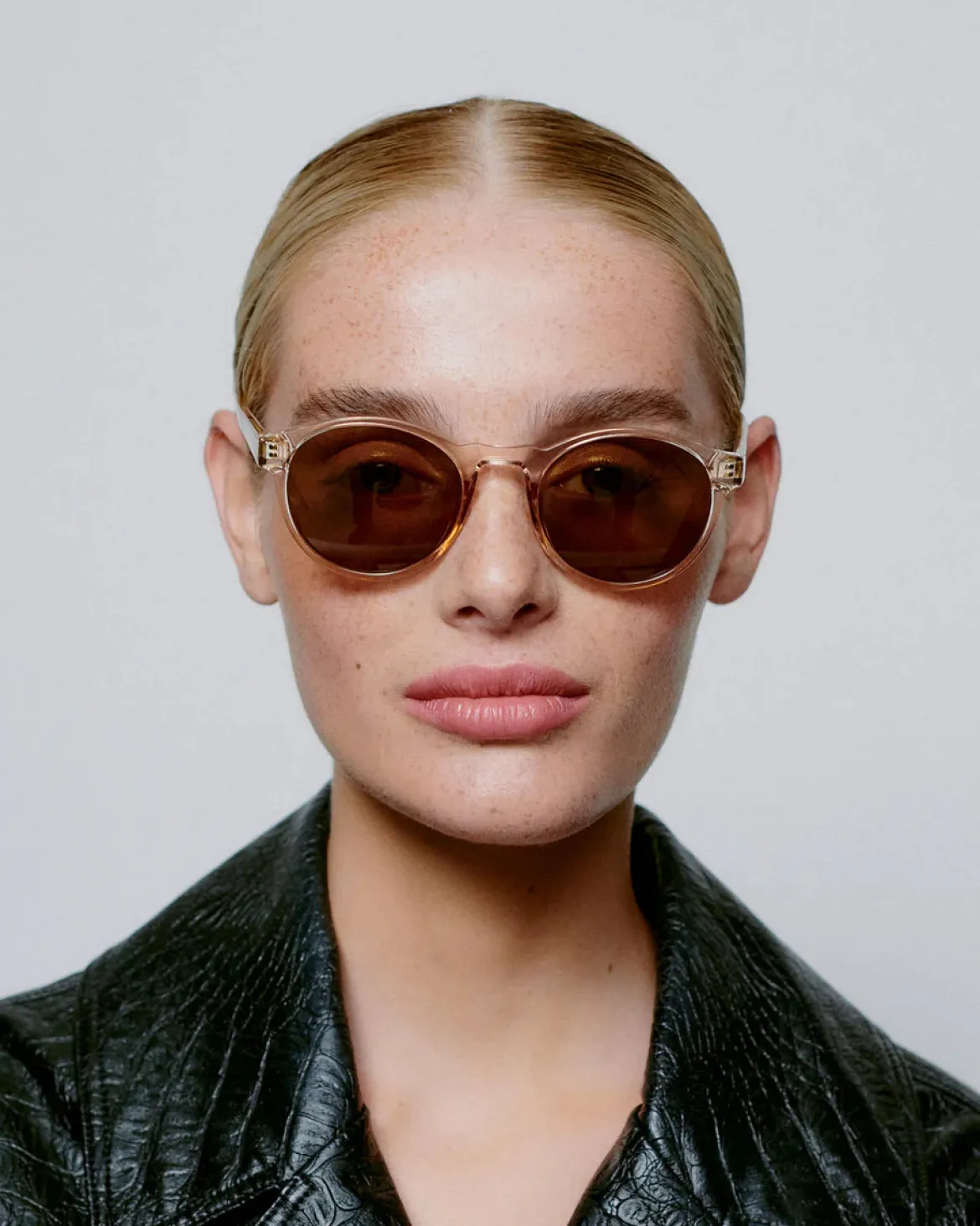 A.Kjaerbede unisex aurinkolasit Marvin, vaalea beige