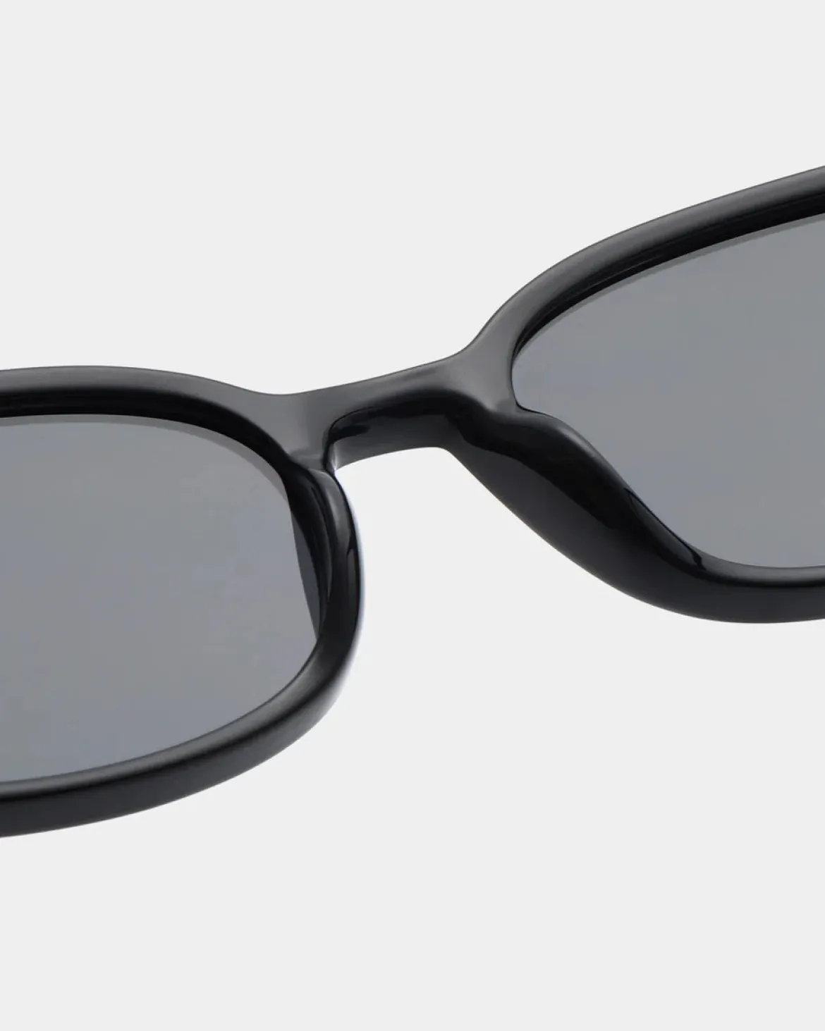 A.Kjaerbede unisex aurinkolasit Charlie, musta