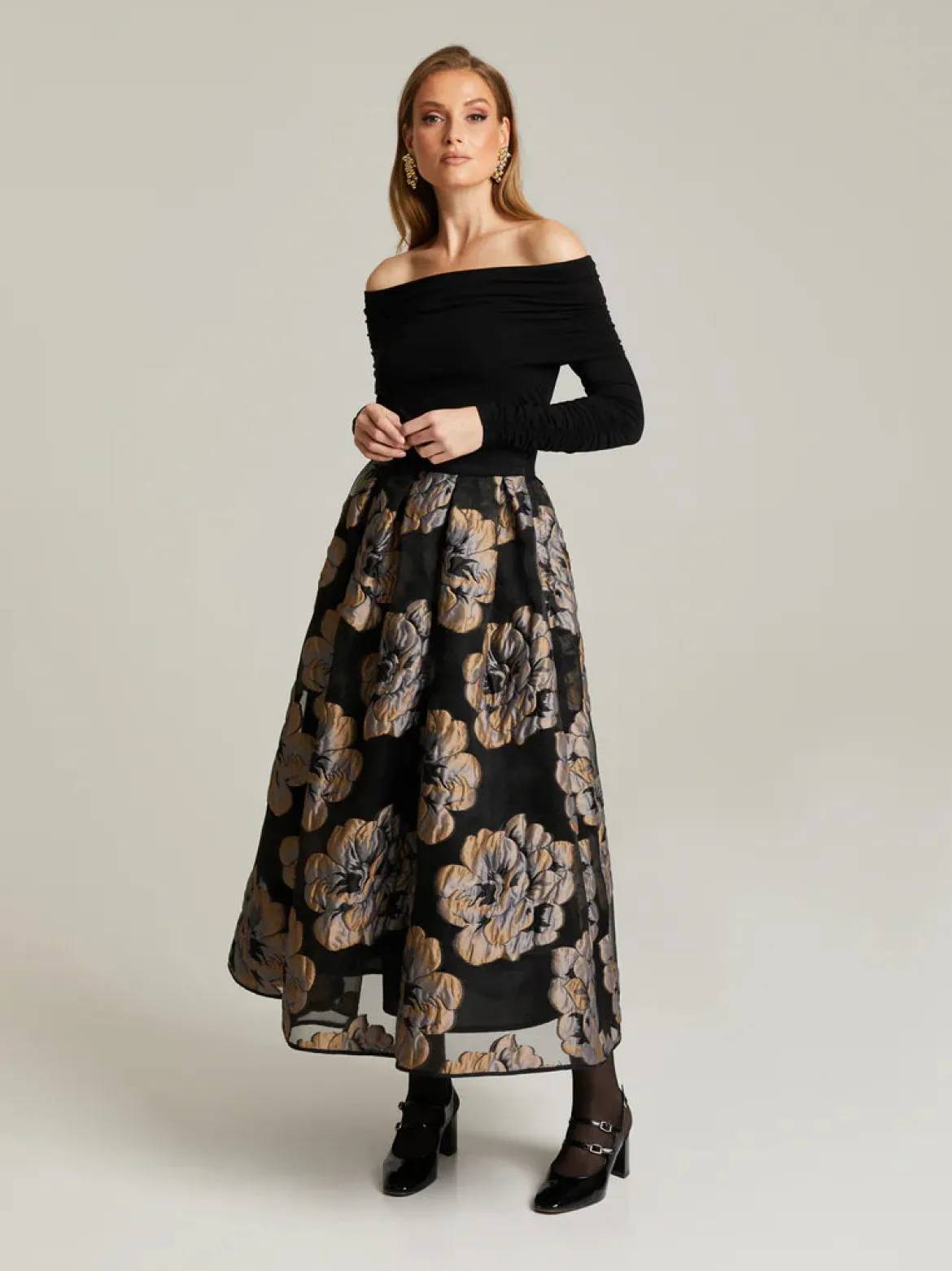Andiata naisten hame Nora 90, musta kuosi