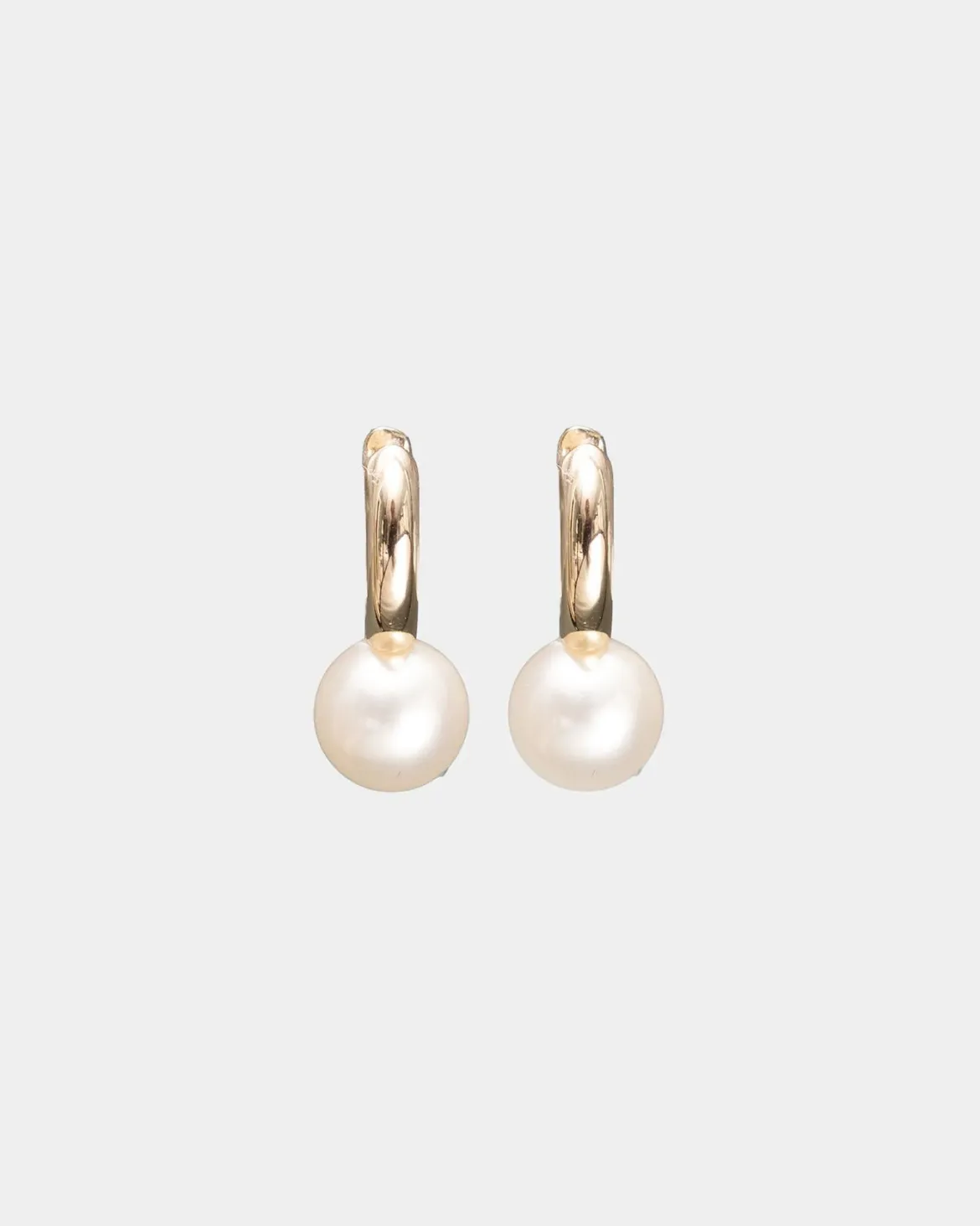 Bow 19 naisten korvakorut Amelie Pearl Hoops, valkoinen