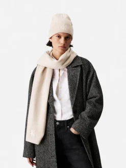 Calvin Klein Accessories Naisten Pipo & Huivi, GIFT BEANIE & SCARF SET Kitti