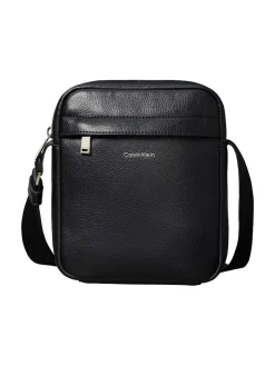 Calvin Klein Jeans laukku Raides Reporter, musta