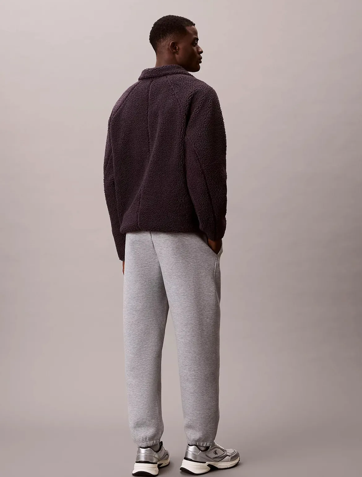Calvin Klein Jeans miesten collegehousut Cotton Spacer Jogger, vaaleanharmaa