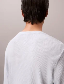 Calvin Klein Jeans miesten pitkähihainen paita LS Waffle Badge Crenwnk Tee, vaaleansininen