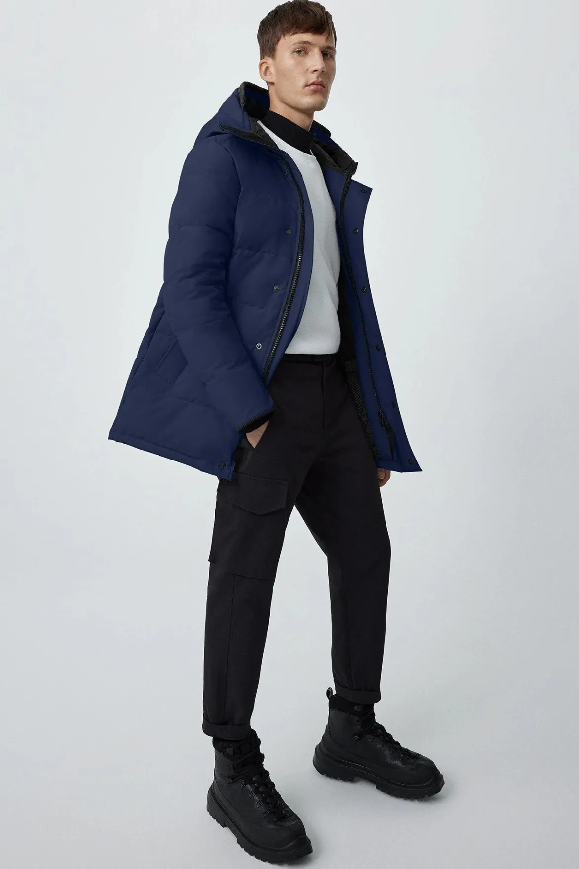 Canada Goose Miesten Untuvatakki, CARSON PARKA Tummansininen