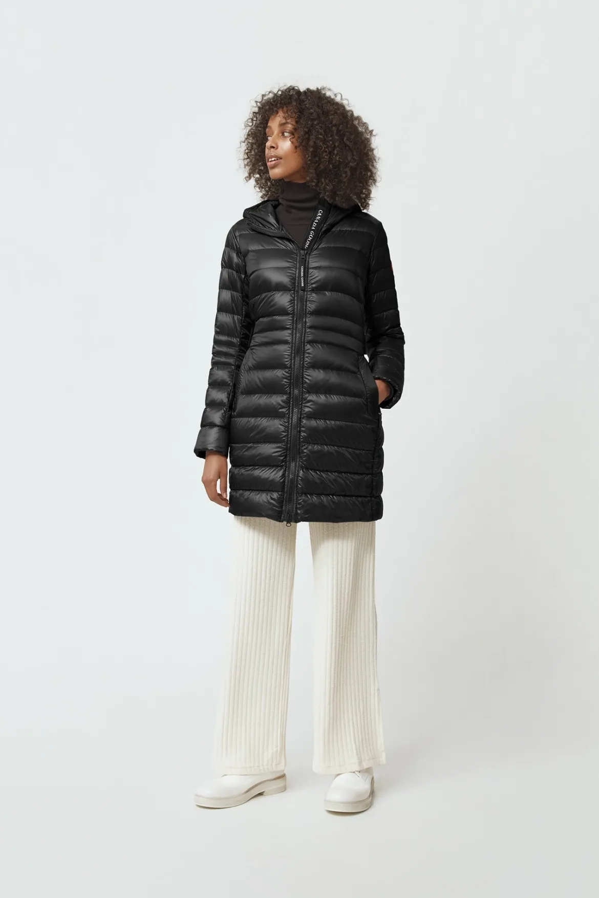 Canada Goose Naisten Kevytuntuvatakki, Cypress Hooded Jacket Musta