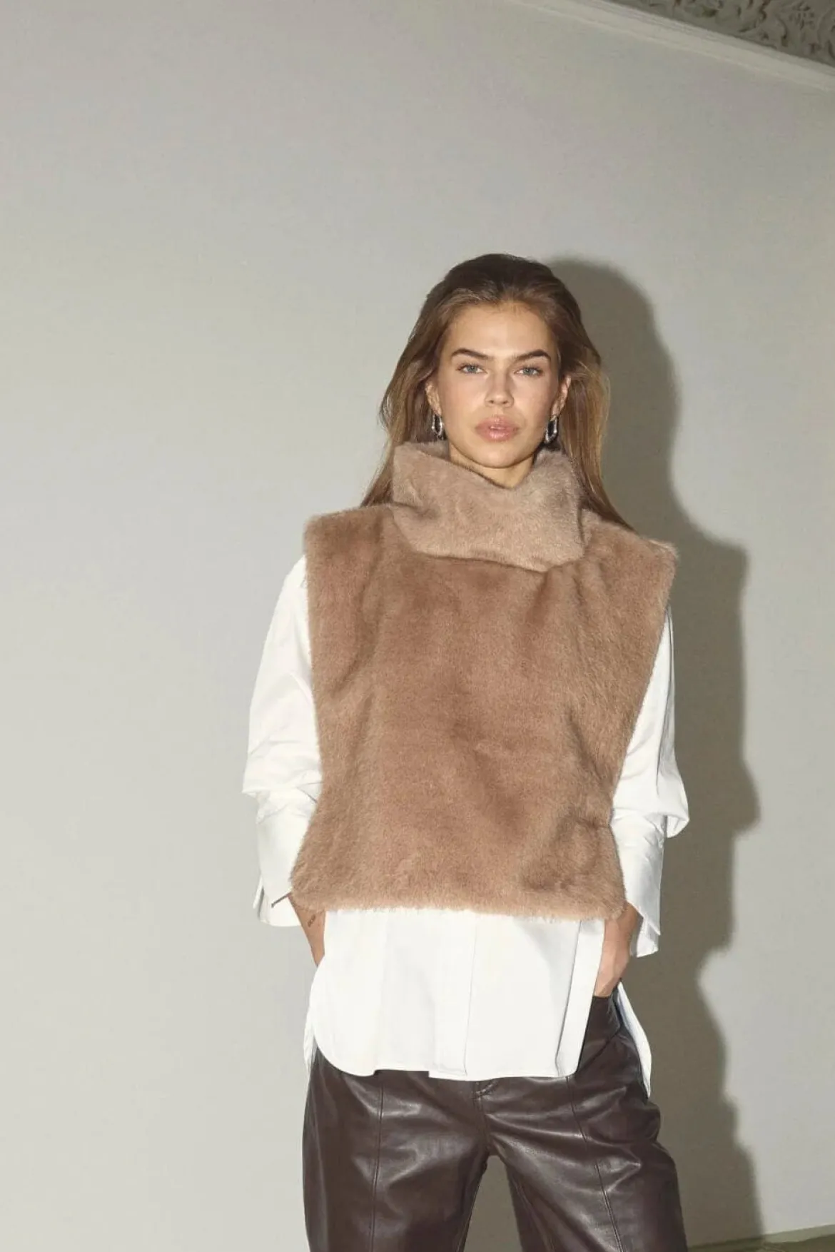 Co’Couture naisten liivi Feracc Faux Collar, hiekka