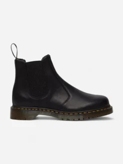 Dr. Martens miesten kengät, 2976 Warm Lined Grizzly Leather Chelsea nilkkurit, Musta