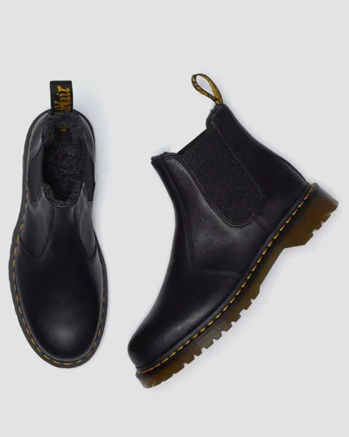 Dr. Martens miesten kengät, 2976 Warm Lined Grizzly Leather Chelsea nilkkurit, Musta