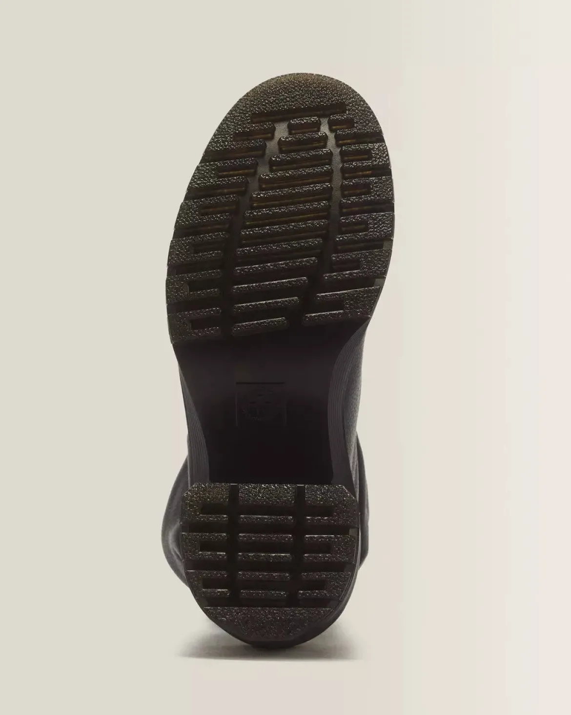 Dr. Martens naisten saappaat Kasey Lo Boot, musta