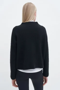 Filippa K naisten neulepusero Mika Yak Funnelneck Sweater, musta
