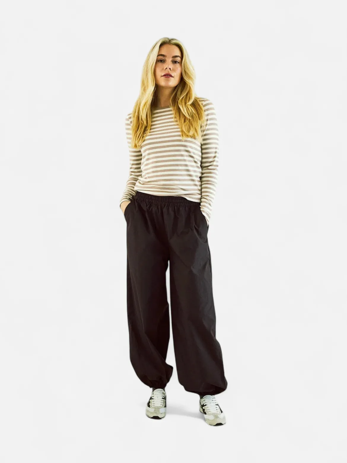 Freequent naisten housut Breeze Pants, musta