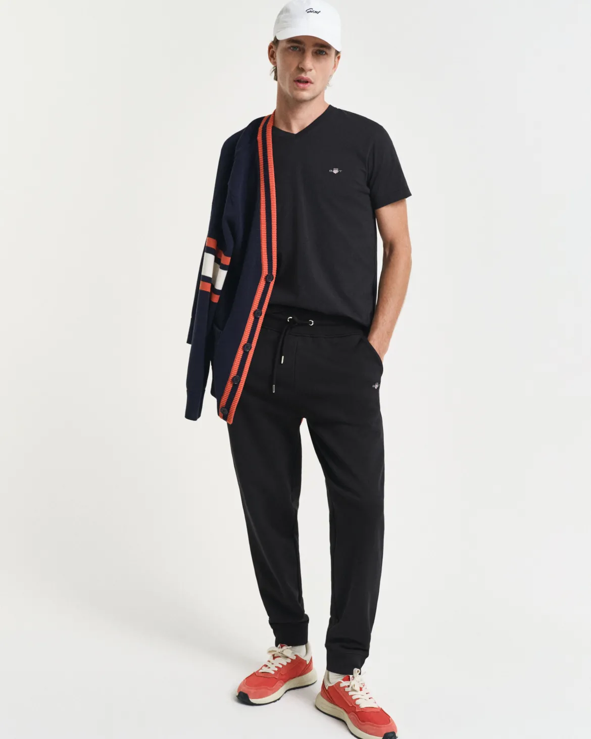 Gant miesten collegehousut Reg Shield Sweatpants, musta