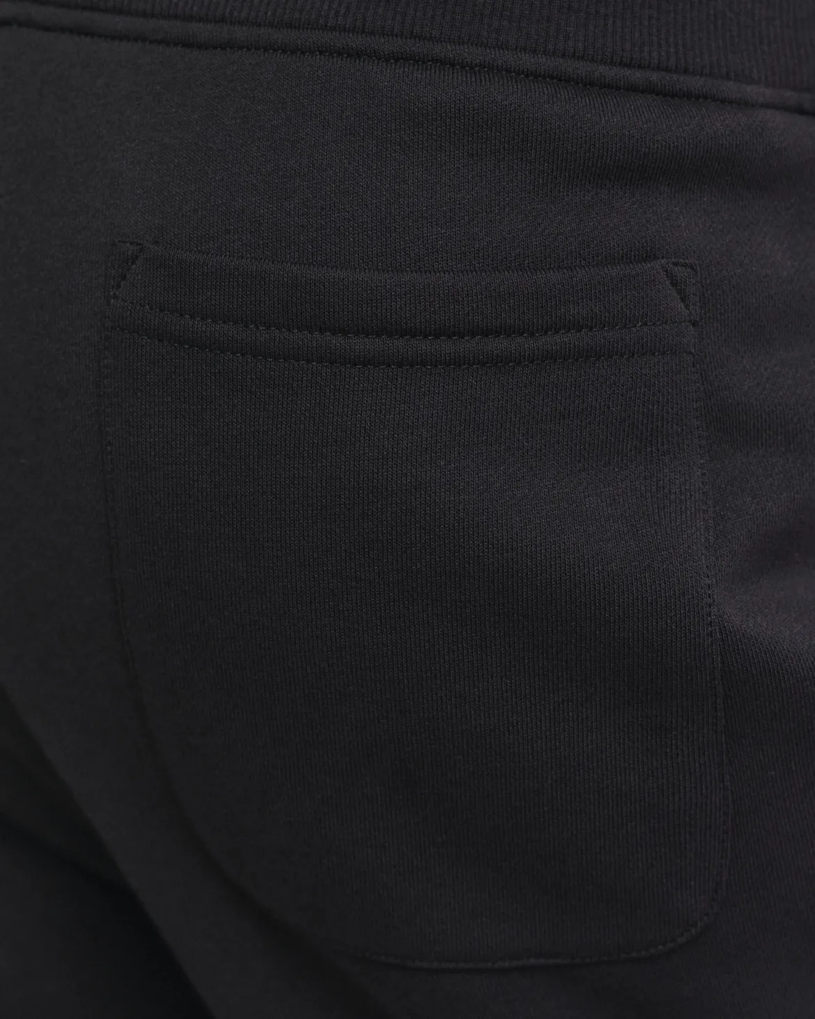 Gant miesten collegehousut Reg Shield Sweatpants, musta
