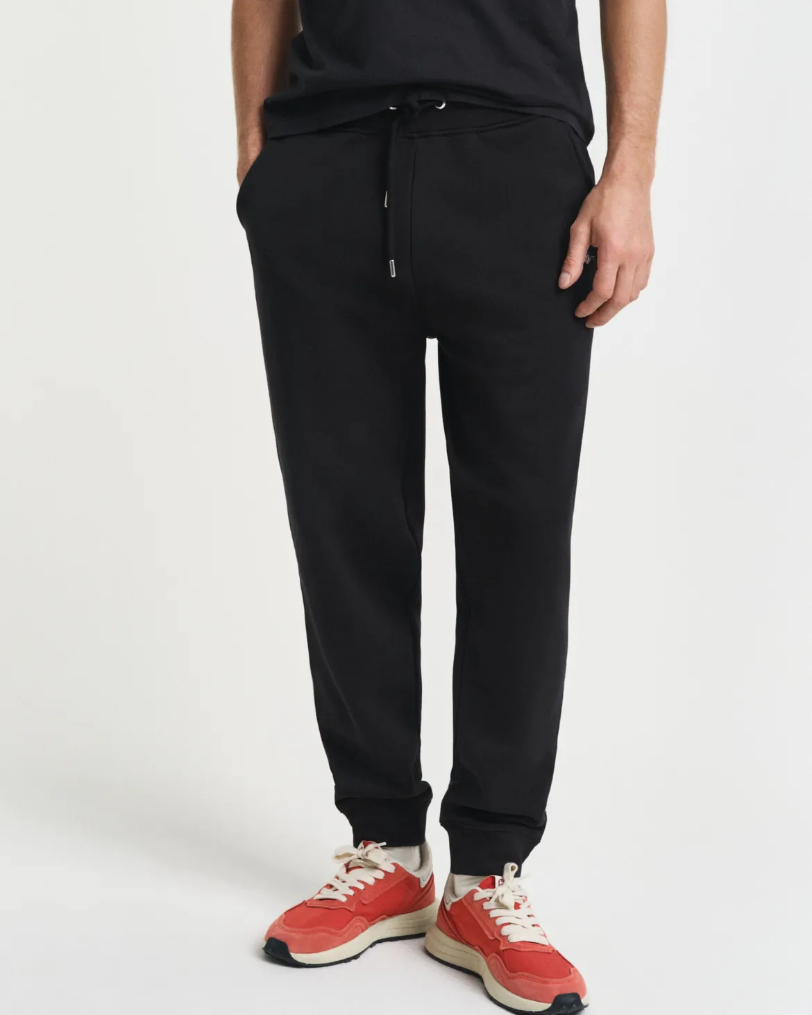 Gant miesten collegehousut Reg Shield Sweatpants, musta