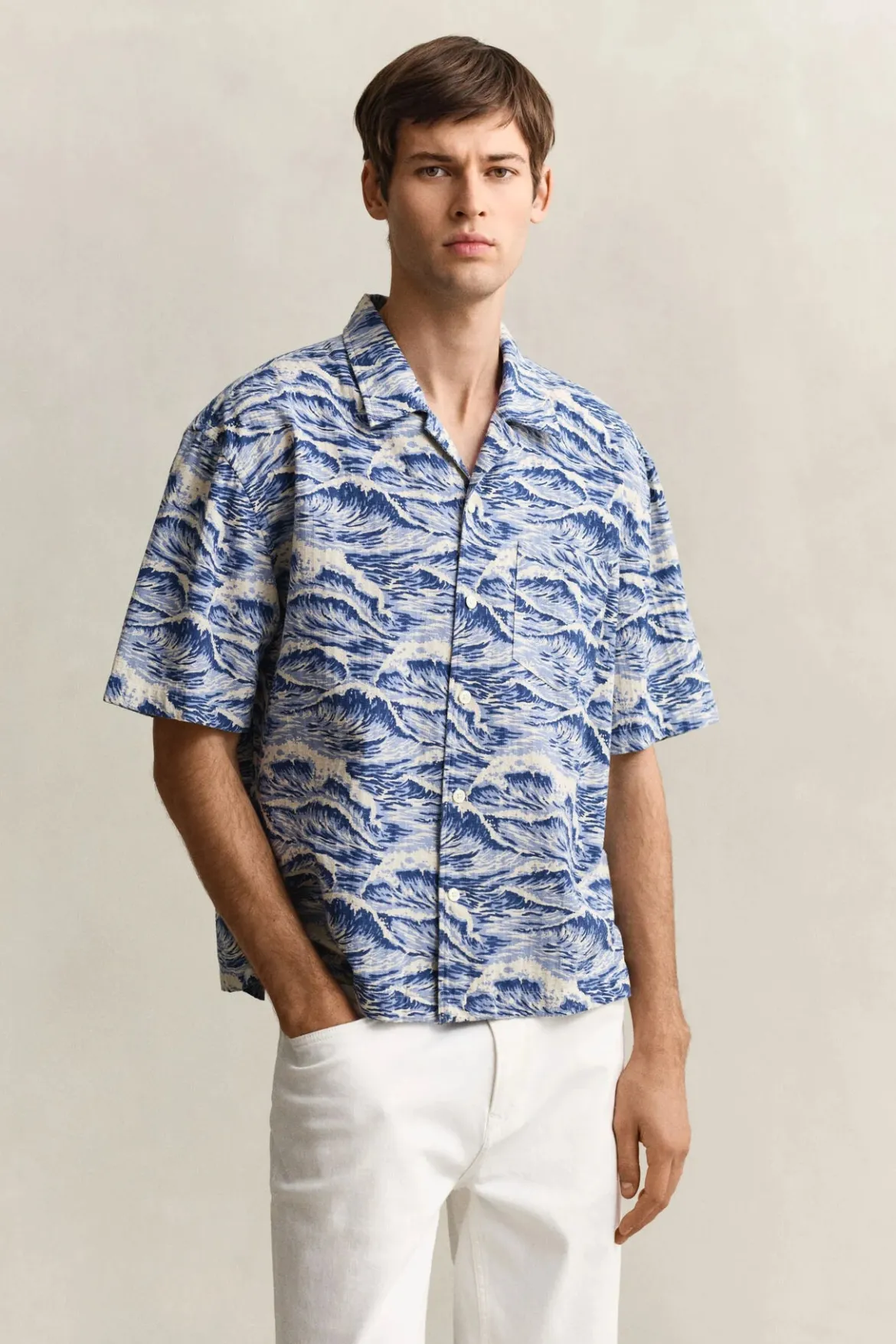 Gant miesten lyhythihainen kauluspaita Relaxed Fit Short Sleeve Shirt, sininen kuosi