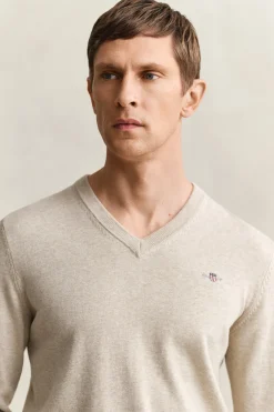 Gant miesten neulepusero Classic Cotton V-Neck, beige