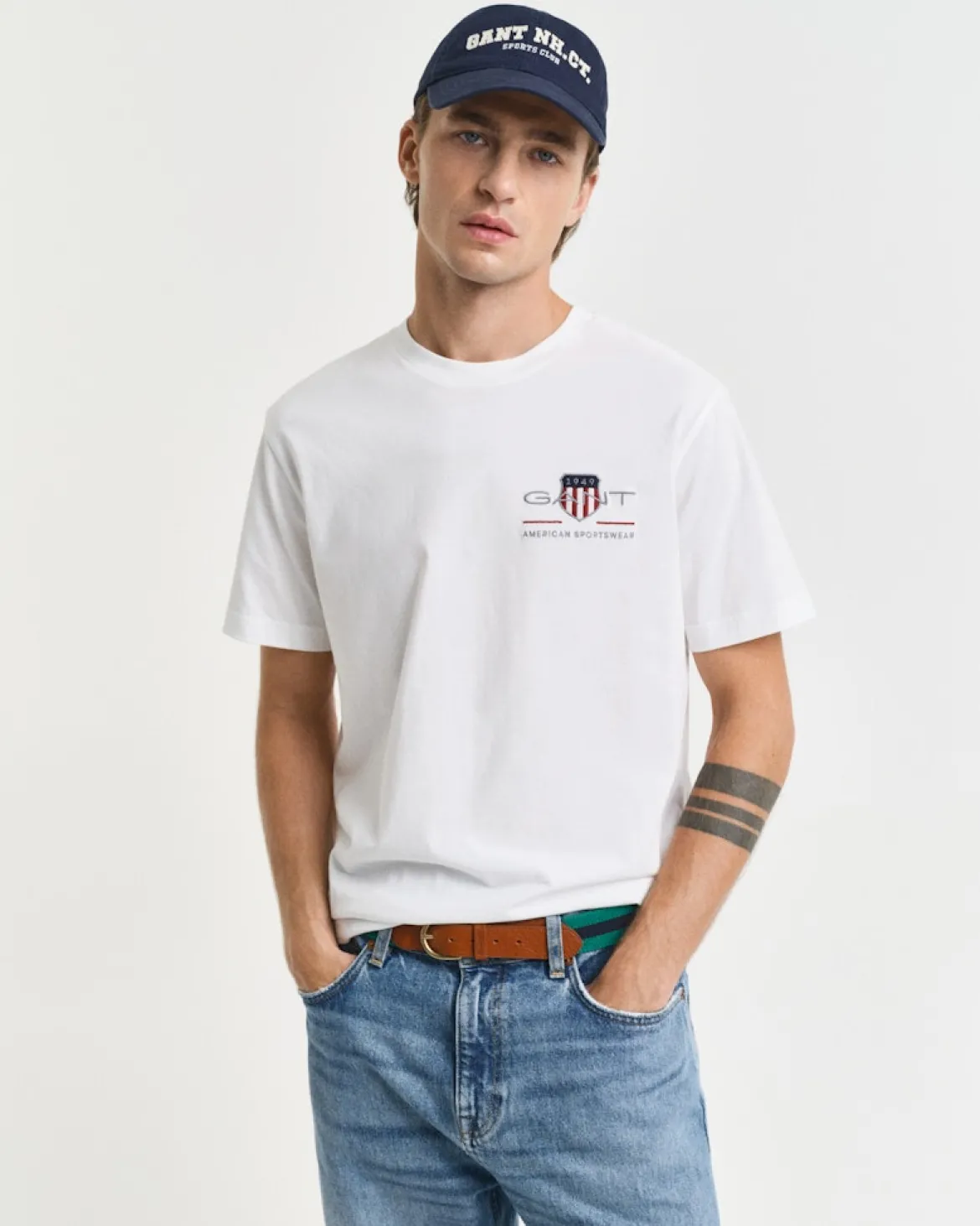 Gant miesten t-paita K Reg Archive Shield EMB SS T-Shirt, valkoinen
