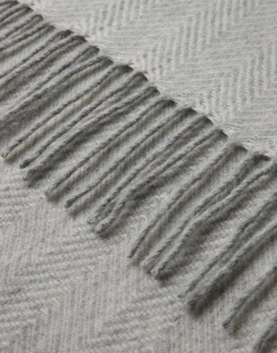 Gino Marcello huivi Heringbone Scarf, vaaleanharmaa