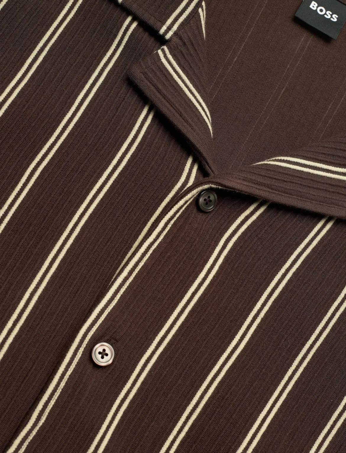 Hugo Boss lyhythihainen kauluspaita C-Lars-Camp-B-262 Cuban Shirt, ruskea kuosillinen
