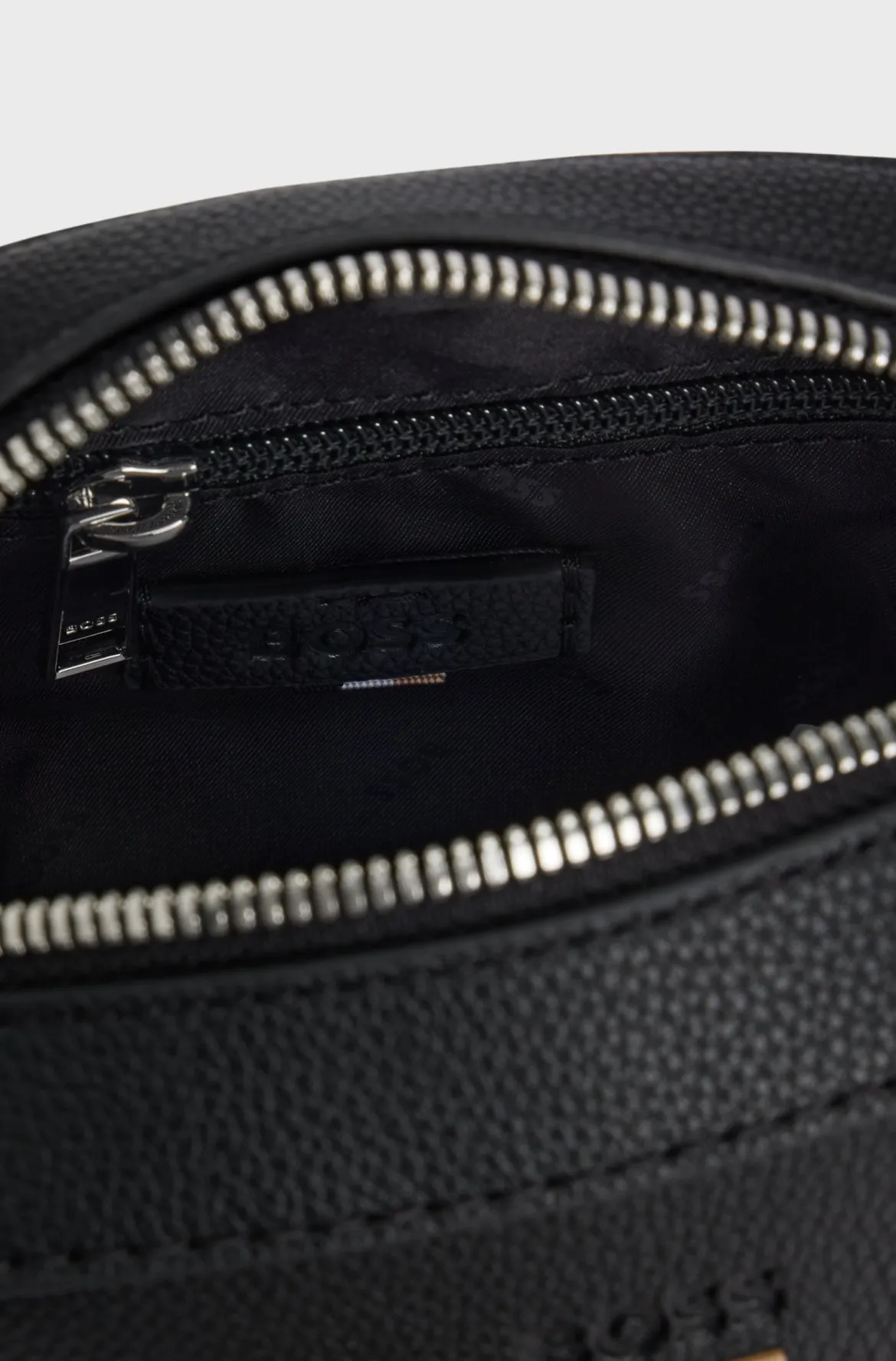 Hugo Boss miesten laukku RAY NS ZIP N, musta