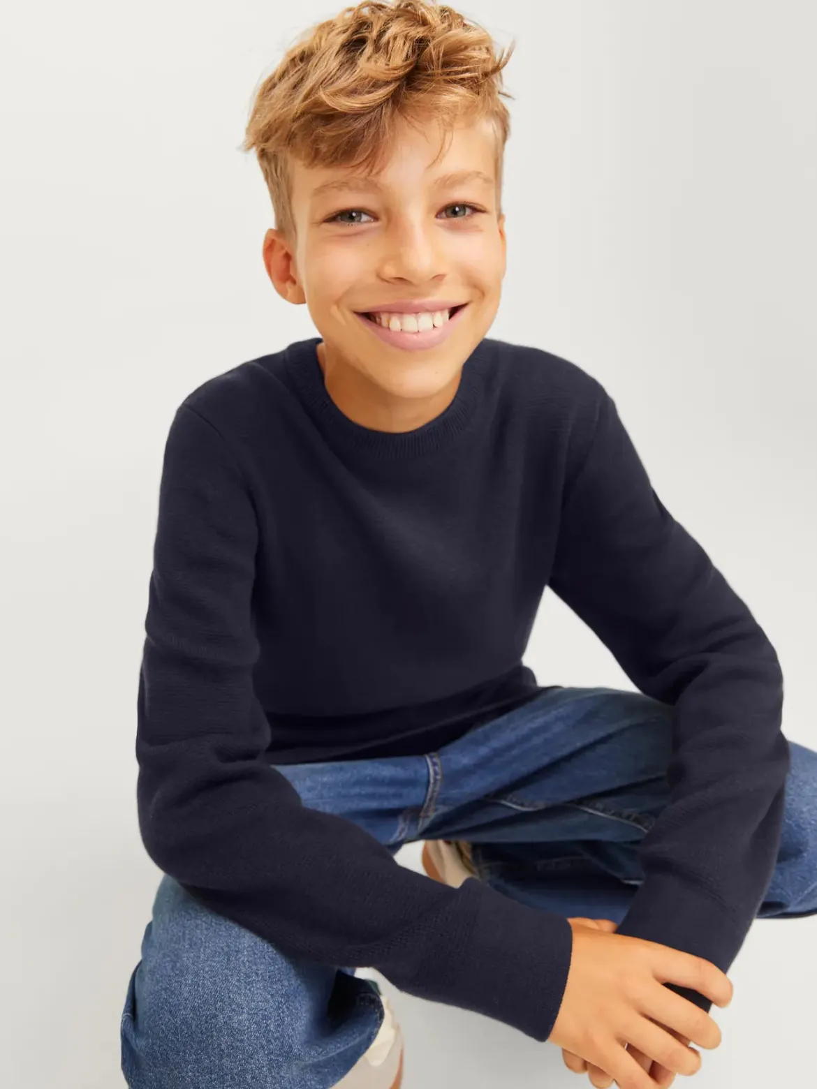 Jack and Jones Junior lasten neulepusero Blamilano Stitch Knit, tummansininen
