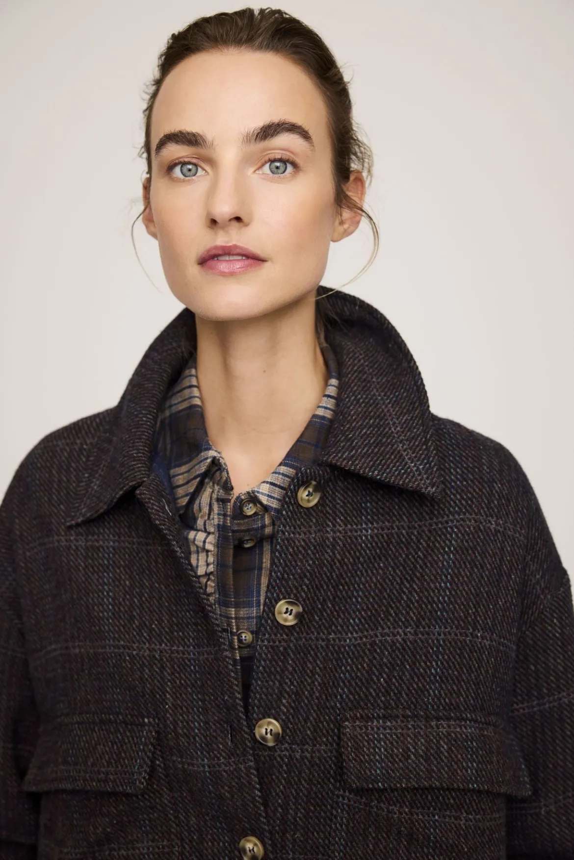 JcSophie naisten paitapusero Parole Blouse, ruskea kuosillinen