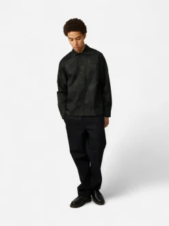 Makia miesten paitatakki Fleurine Overshirt, musta kuosillinen