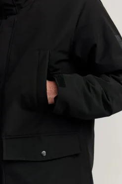 Makia miesten toppatakki, RESILIENT JACKET Musta