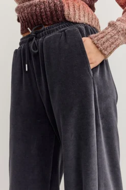 Makia naisten housut Anne Trousers, tummanharmaa