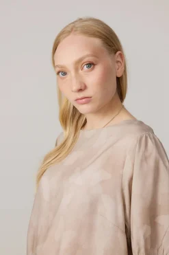 Makia naisten Puserot Papillone Blouse, Hiekka