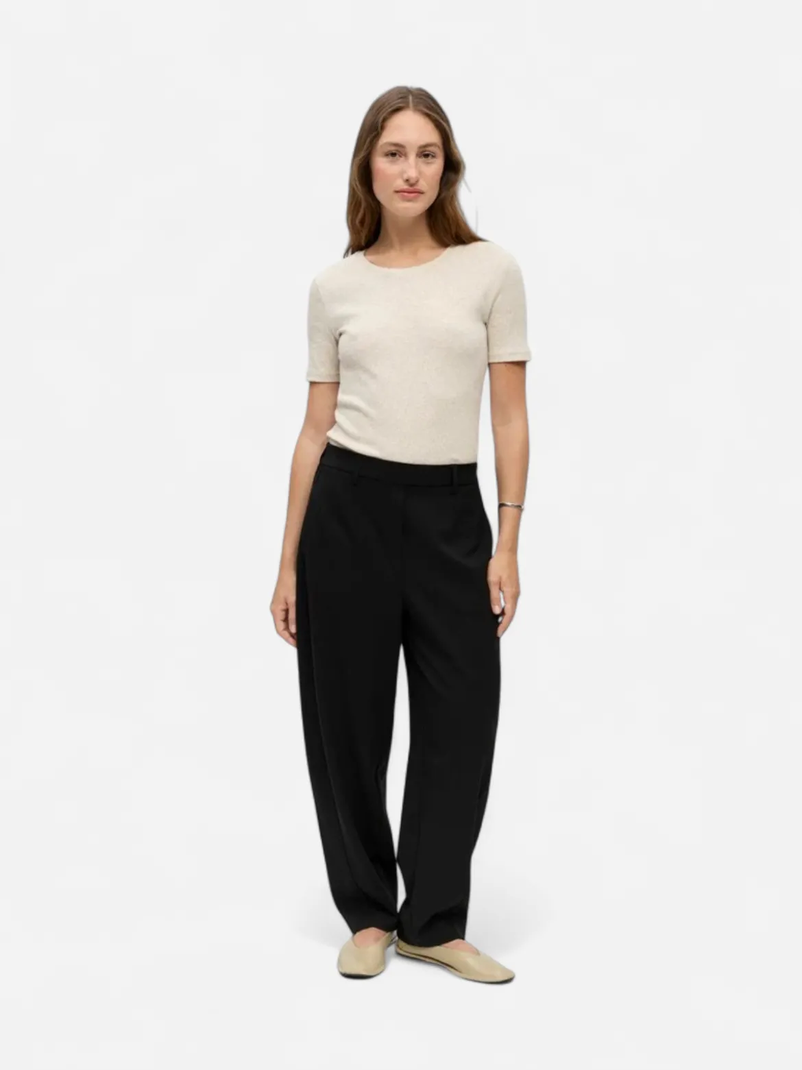 Object naisten housut Lisa HW Ankle Barrel Pant, musta