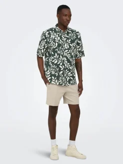 Only and Sons miesten kauluspaita Onsharvi Life SS Aop Shirt, Darkest Spruce Gardenia