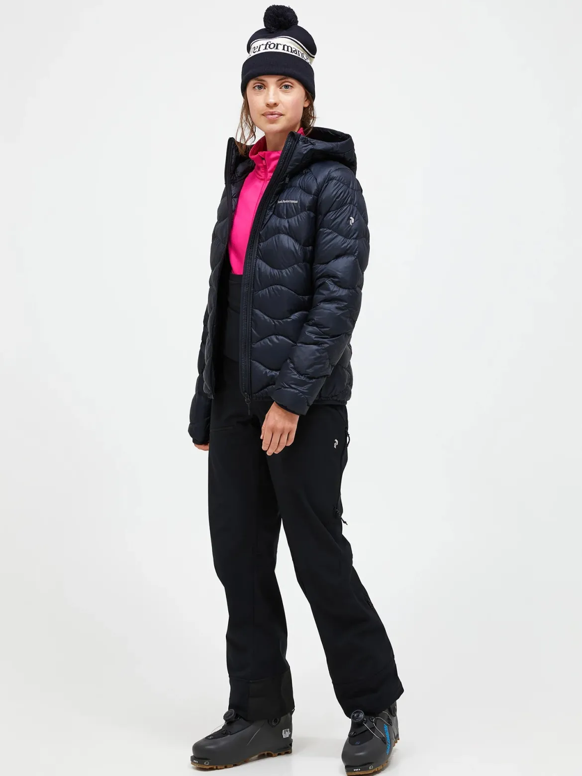 Peak Performance Naisten Kevytuntuvatakki, W Helium Down Hood Jacket Musta