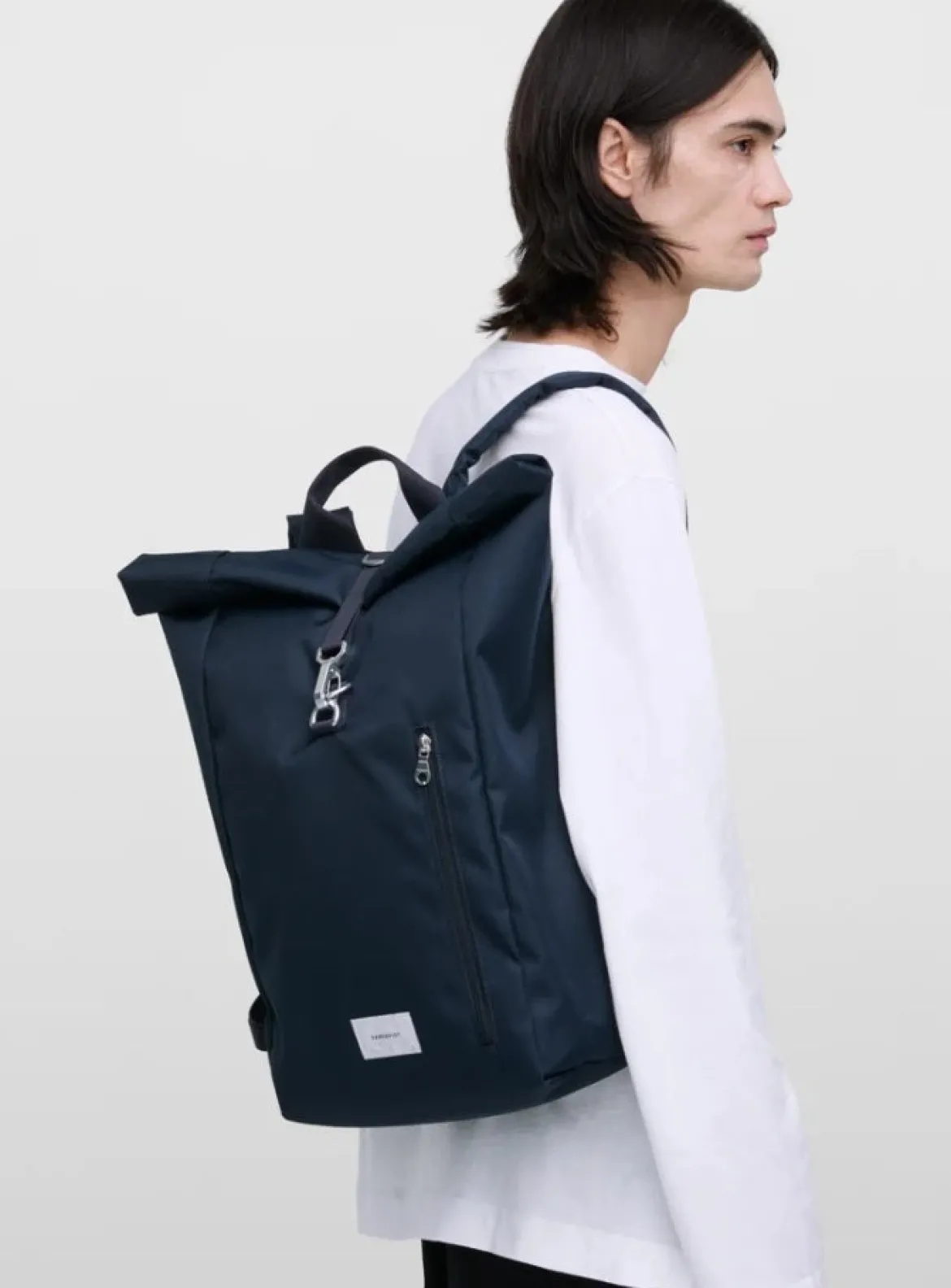 Sandqvist reppu Ground Rolltop Backpack 16'', tummansininen