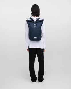 Sandqvist unisex reppy GROUND Rolltop Backpack L, tummansininen