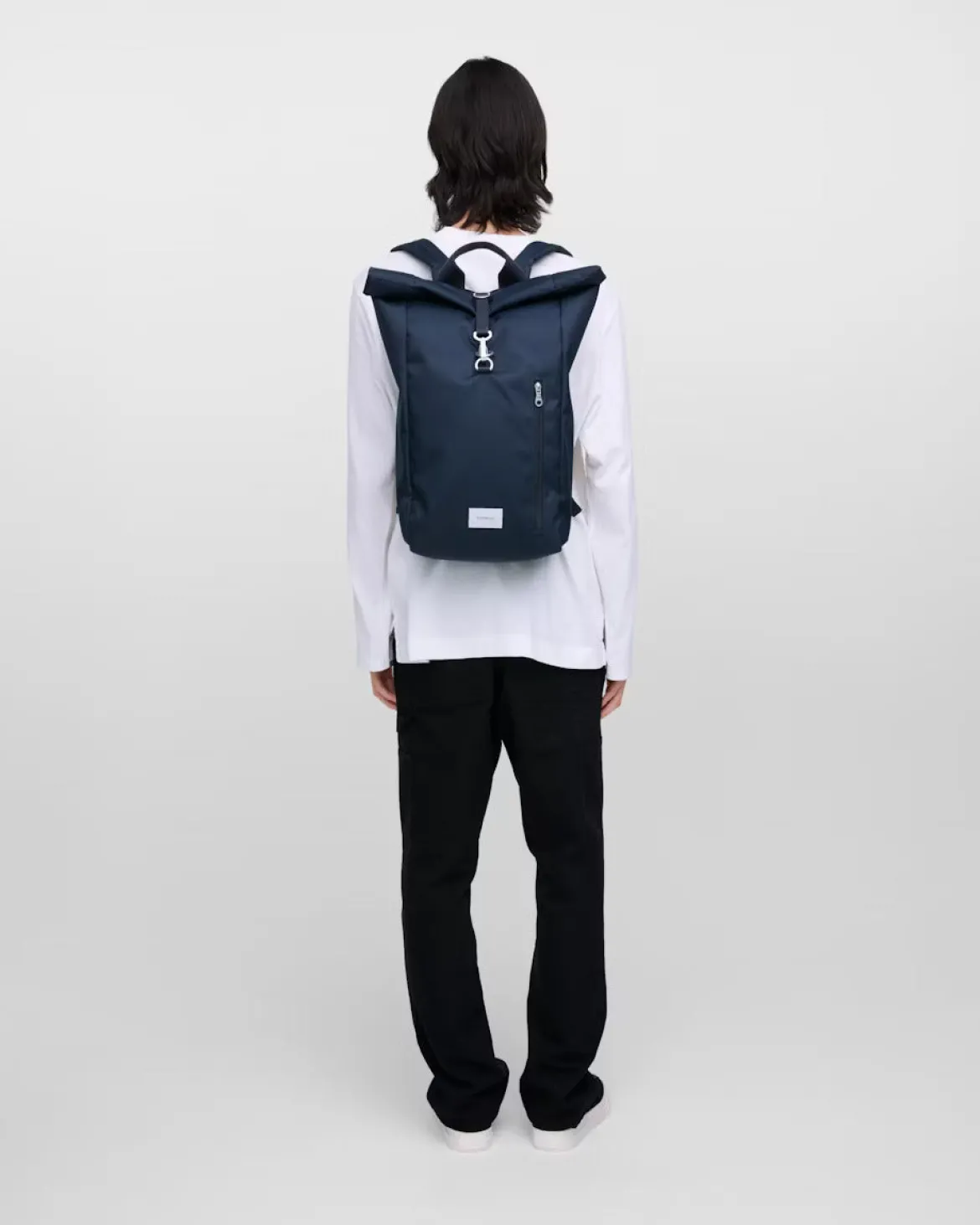 Sandqvist unisex reppy GROUND Rolltop Backpack L, tummansininen