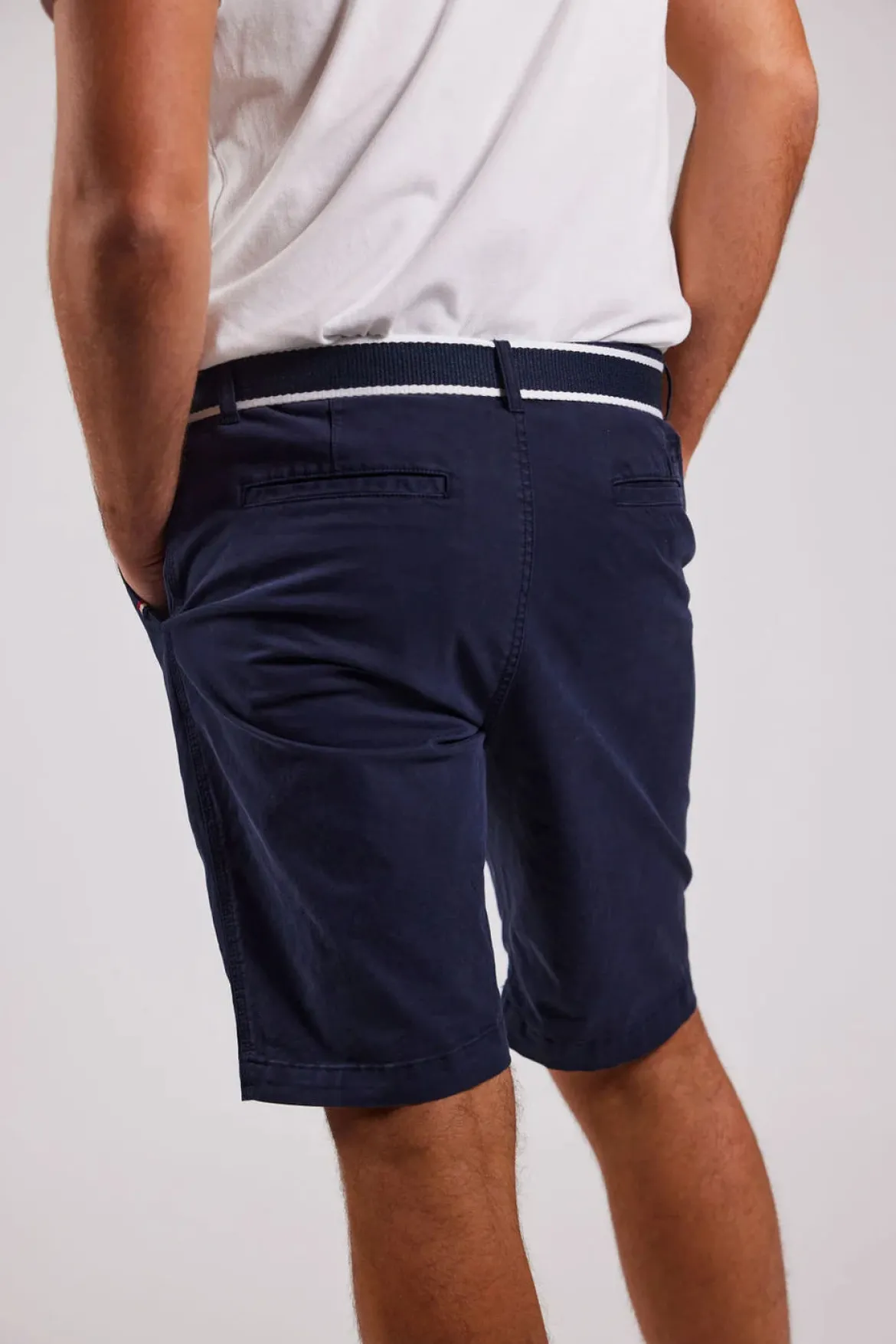 Sebago miesten shortsit, BELTED BERMUDA SHORTS Tummansininen