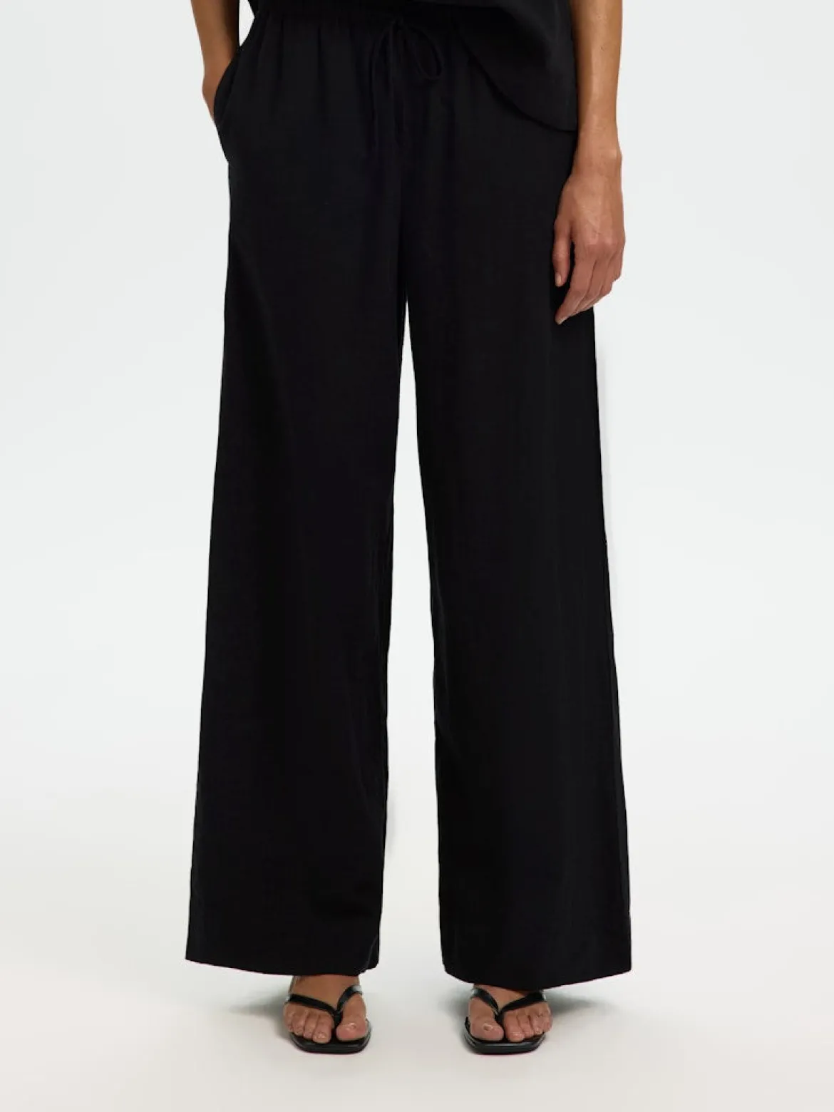 Selected Femme naisten housut SLFLuisa MW Wide Linen Blend Pant, musta