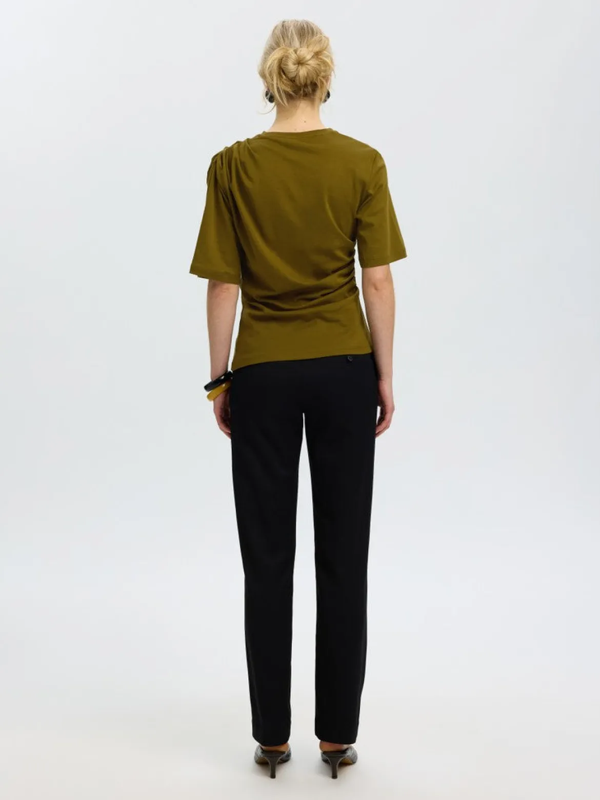 Selected Femme naisten T-paita Taj Light Twist Tee, Fir Green