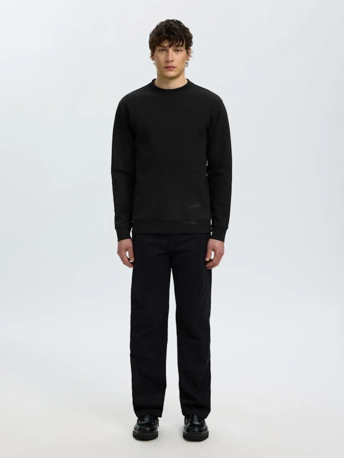 Selected miesten collegepaidat Tom Soft Crew Neck Sweat, musta