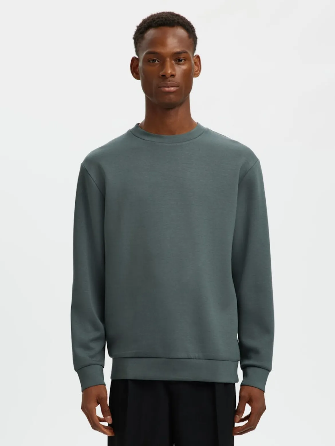 Selected miesten collegepaita MANUEL SOFT CREW NECK, Balsam Green