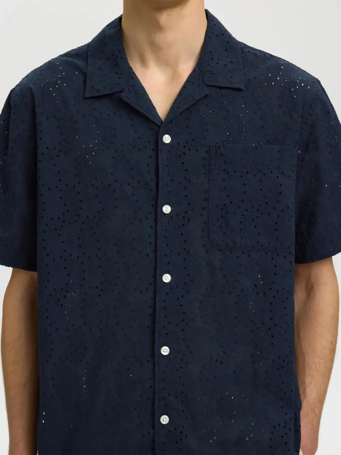 Selected miesten lyhythihainen kauluspaita Broderie SS Shirt, Sky Captain Paisley Embro