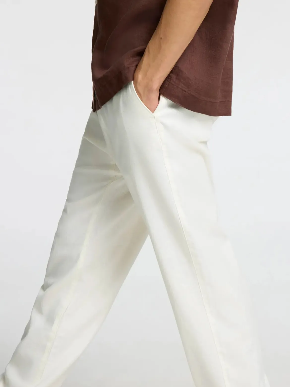Selected miesten pellavasekoitehousut Loose Brody Linen Pant, valkoinen