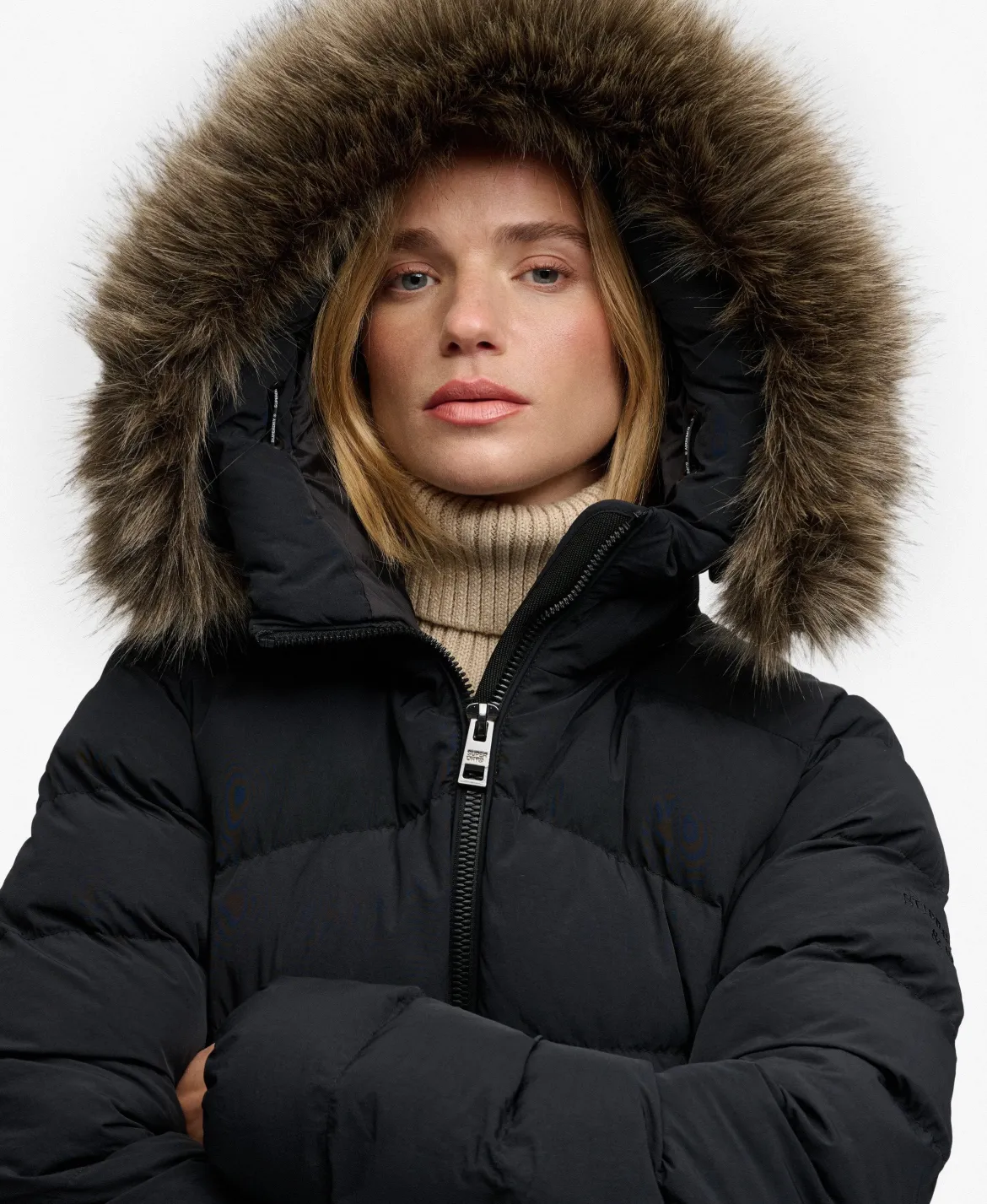 Superdry naisten toppatakki Fuji Faux Fur Hood Padded Jacket, musta