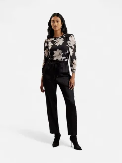 Ted Baker Naisten Housut, NATORI SLIM CUT JOGGER Musta