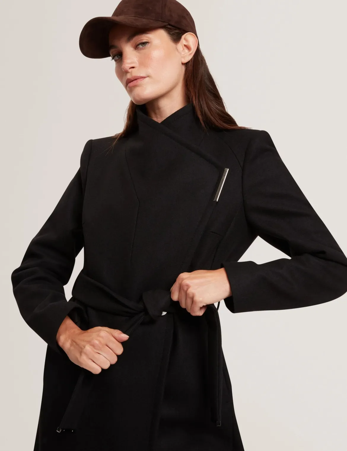Ted Baker naisten villakangastakki, ROSE MID LENGHT BELTED WOOL COAT Musta