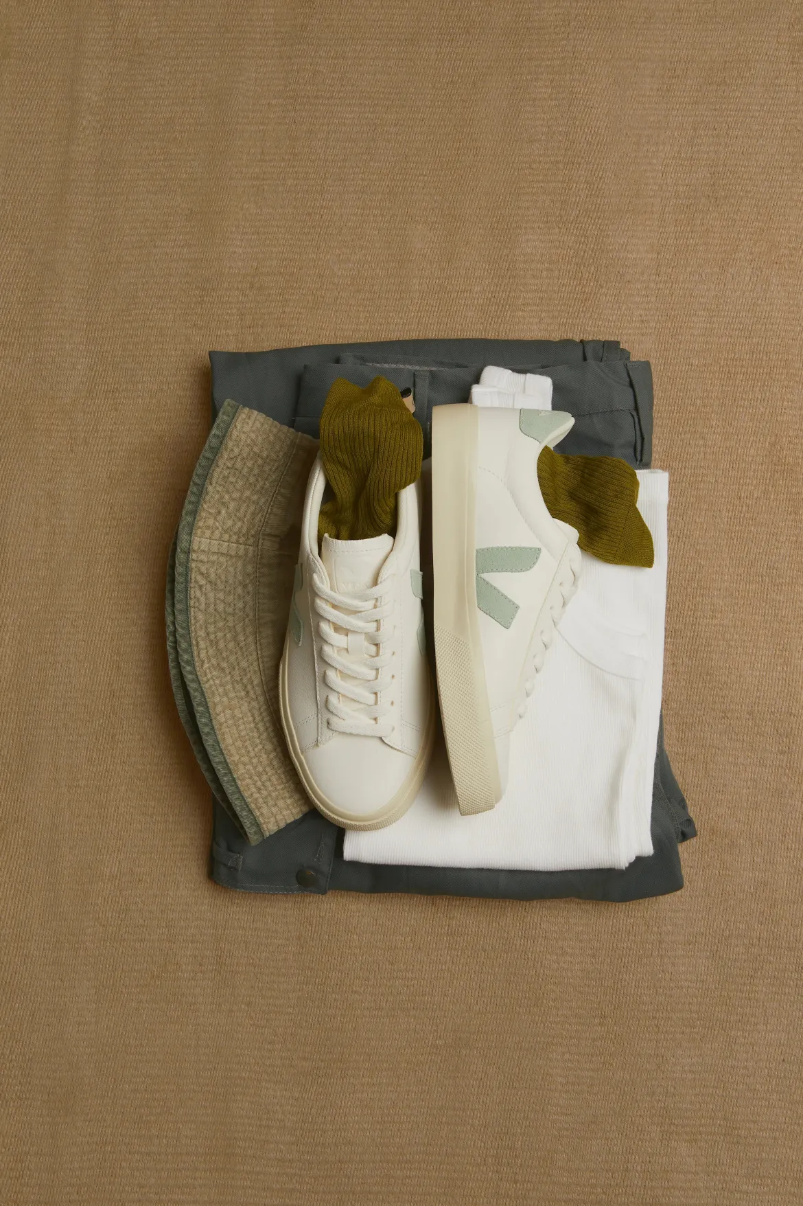 Veja naisten tennarit Campo Leather White Matcha, valkoinen