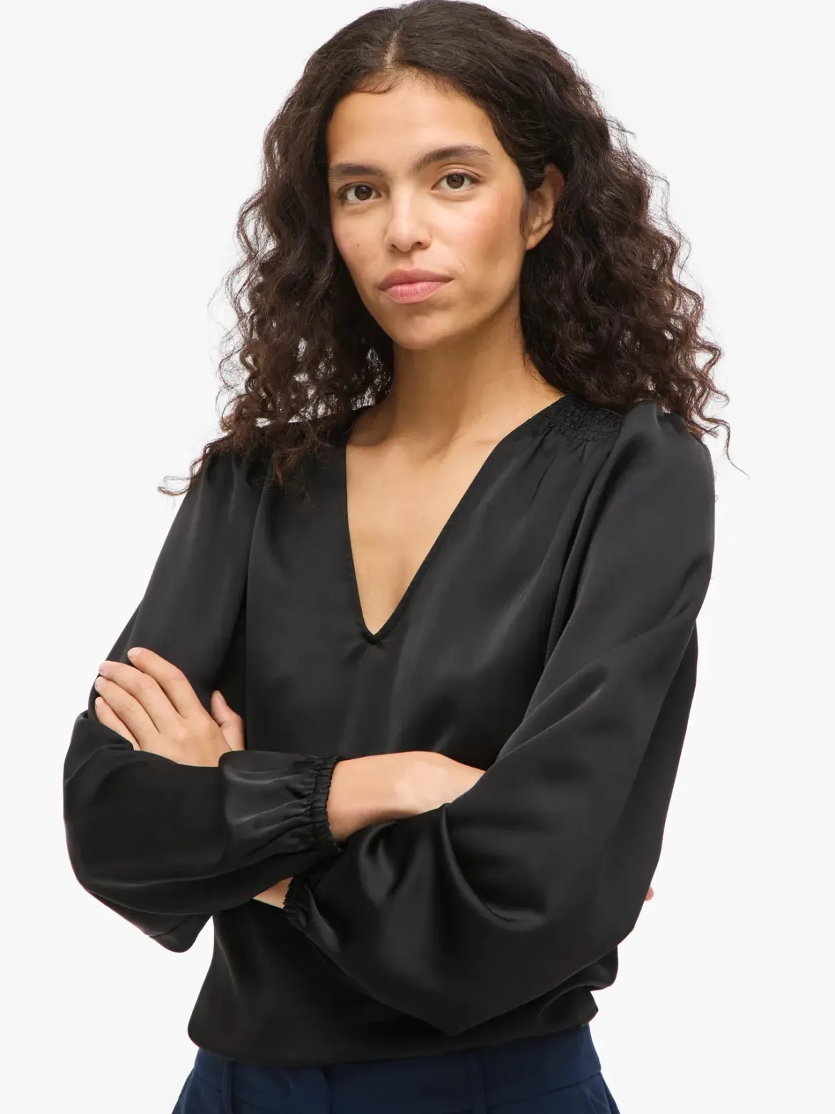 Vila naisten pusero Vielette L/S Smock Satin Top, musta