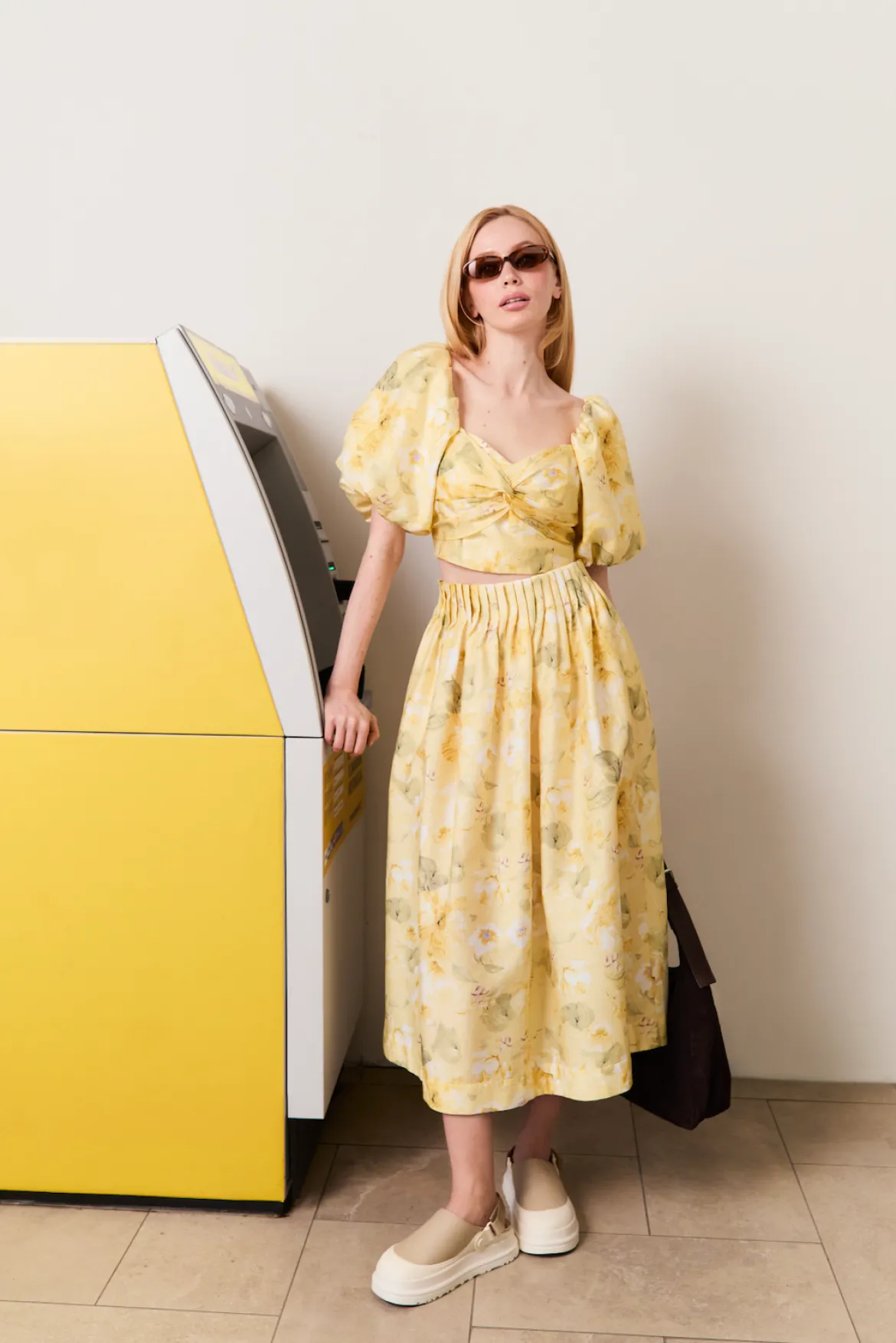 Y.A.S naisten hame YASLEMON HW Ankle Skirt, Pale Banana Lemon print